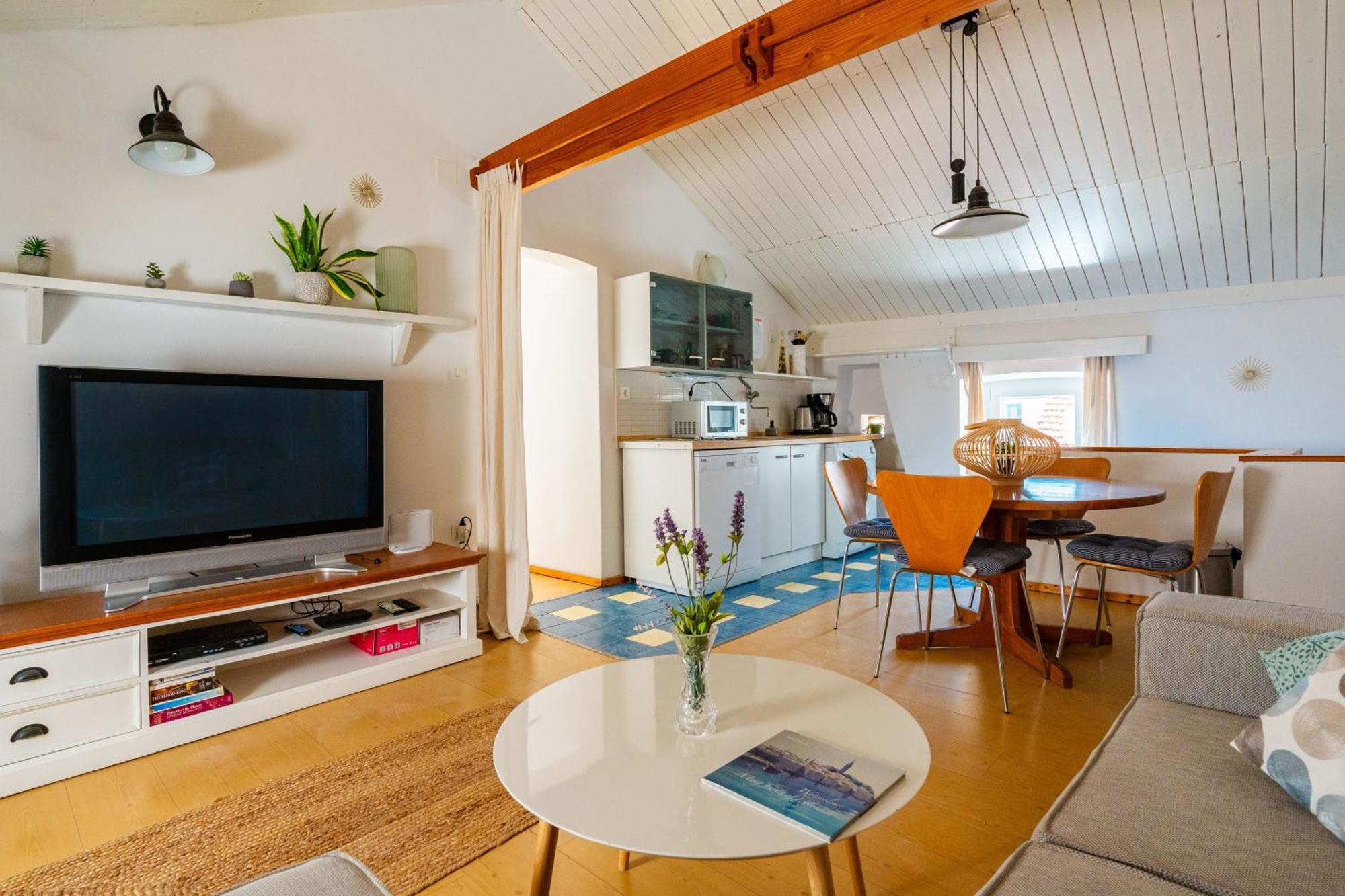 Apartment Jessica กอร์จูลา ภายนอก รูปภาพ